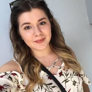 Meet your Posher, Angela